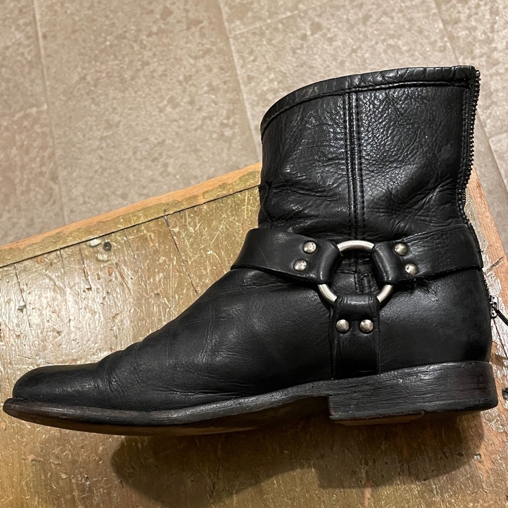 Frye Black Leather Ankle Boots - Picture 4 of 8